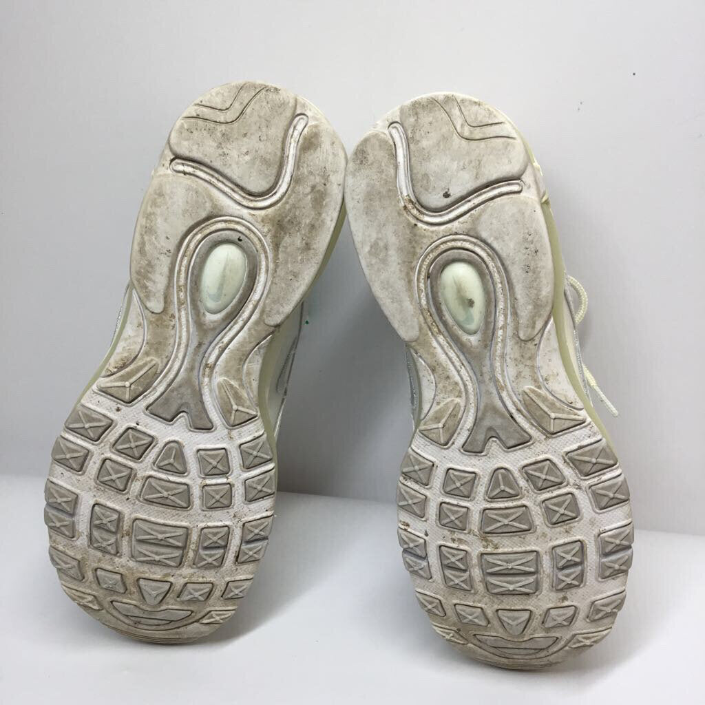 Nike Shoes 9 White