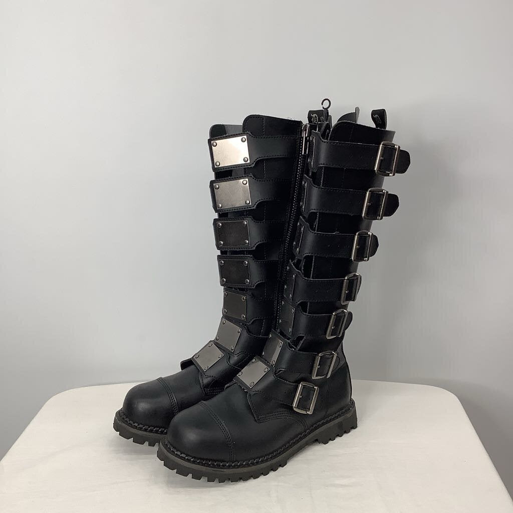 Boots 9 Black/Silver