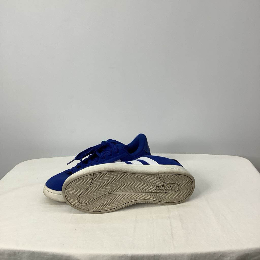 Adidas Shoes 7.5 Blue/White