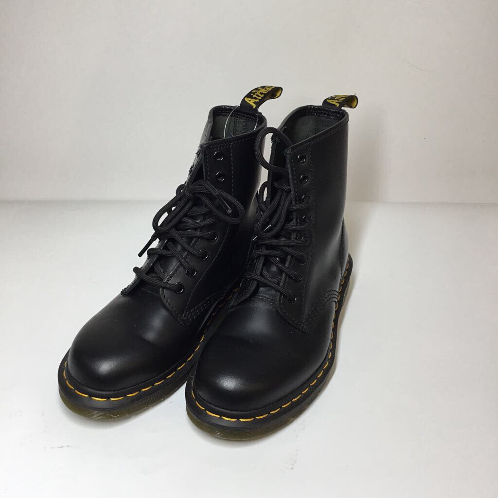 Dr. Martens Boots 8 Black