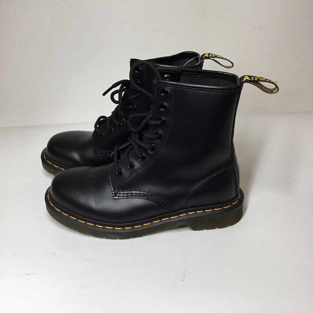 Dr. Martens Boots 8 Black