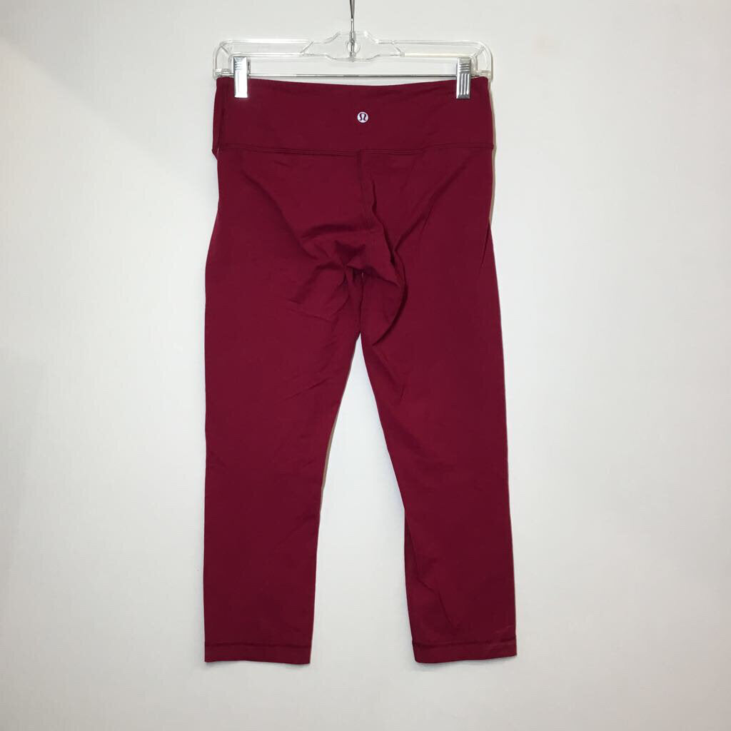 Lululemon Athletic Bottoms 6/S Berry