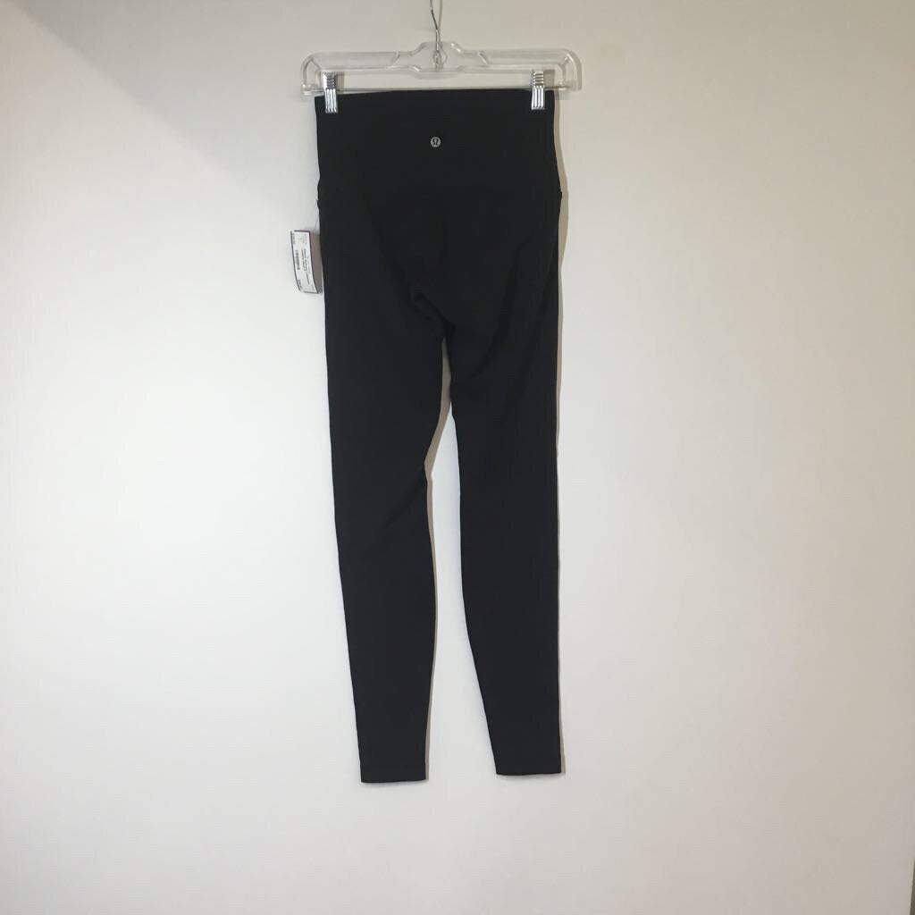 Lululemon Athletic Bottoms 6 Black