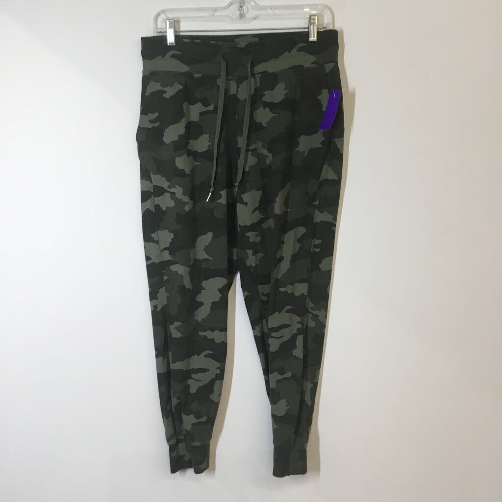 Lululemon Athletic Bottoms 10/M Green
