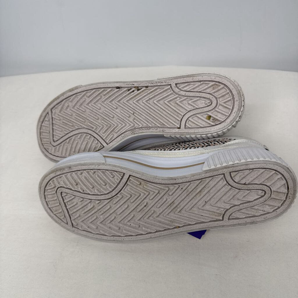 Nike Shoes 7.5 White/Tan