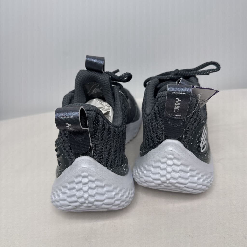 Under Armour Shoes M7.5/W9 Gray/White