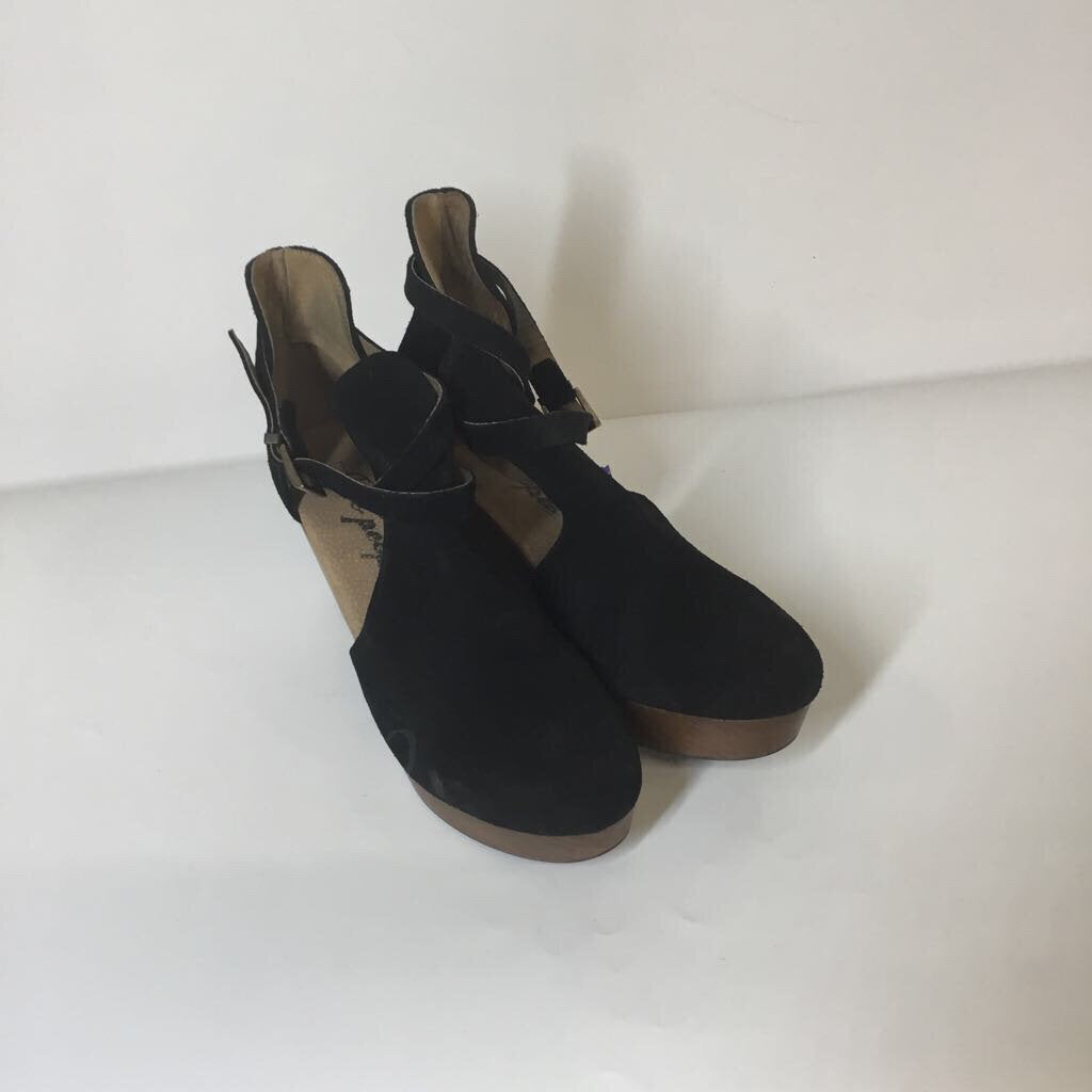 Free People Shoes 10 Black/Wood