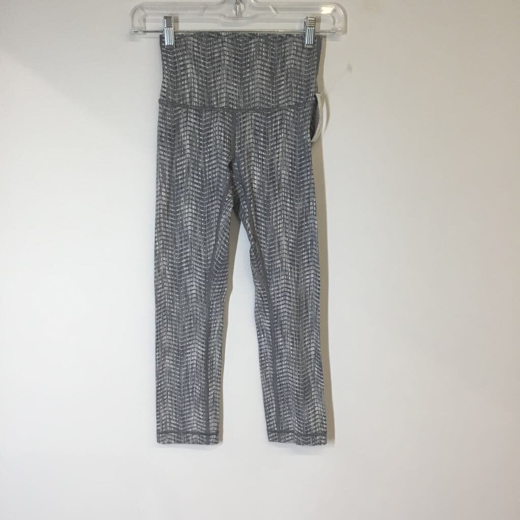 Lululemon Athletic Bottoms 2/XS Grey/White