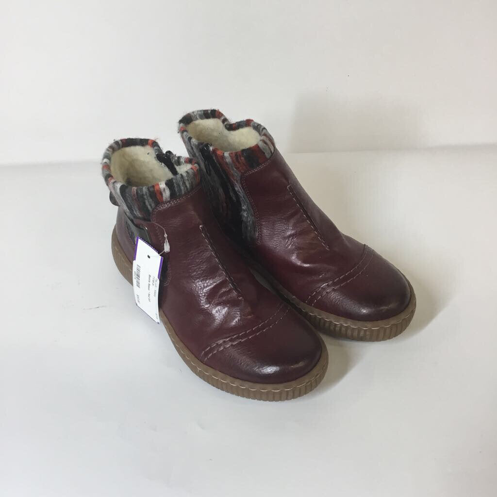 Rieker Boots 6.5 Red