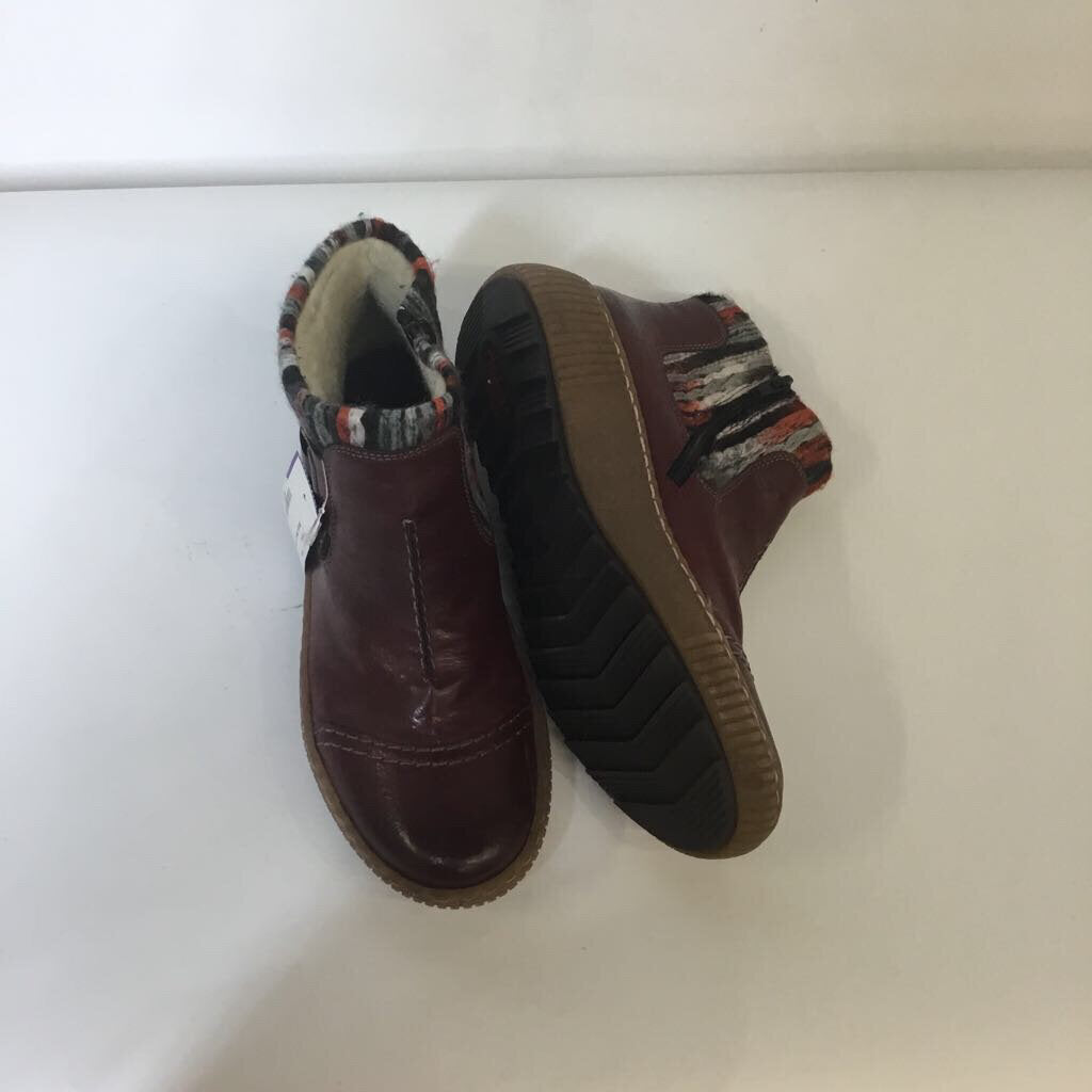 Rieker Boots 6.5 Red