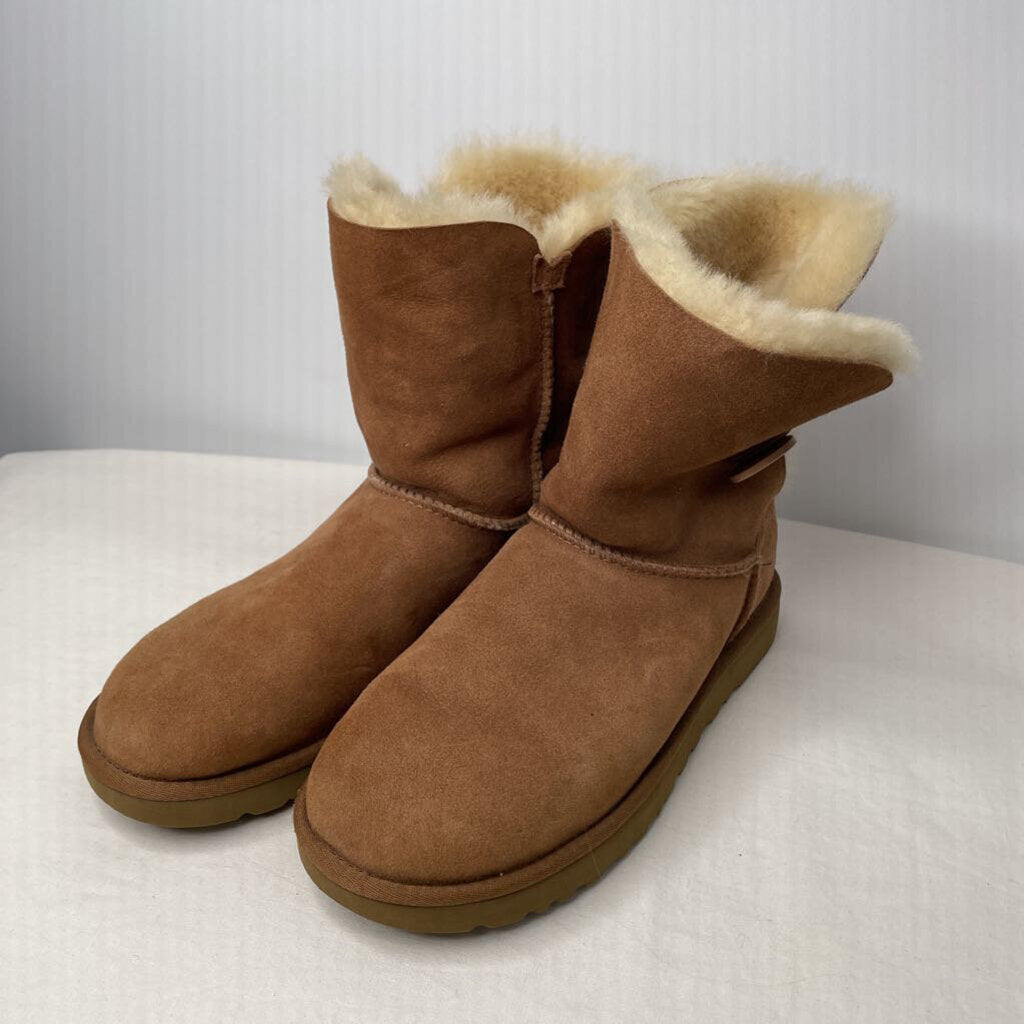 Ugg Boots 9 Tan/Cream