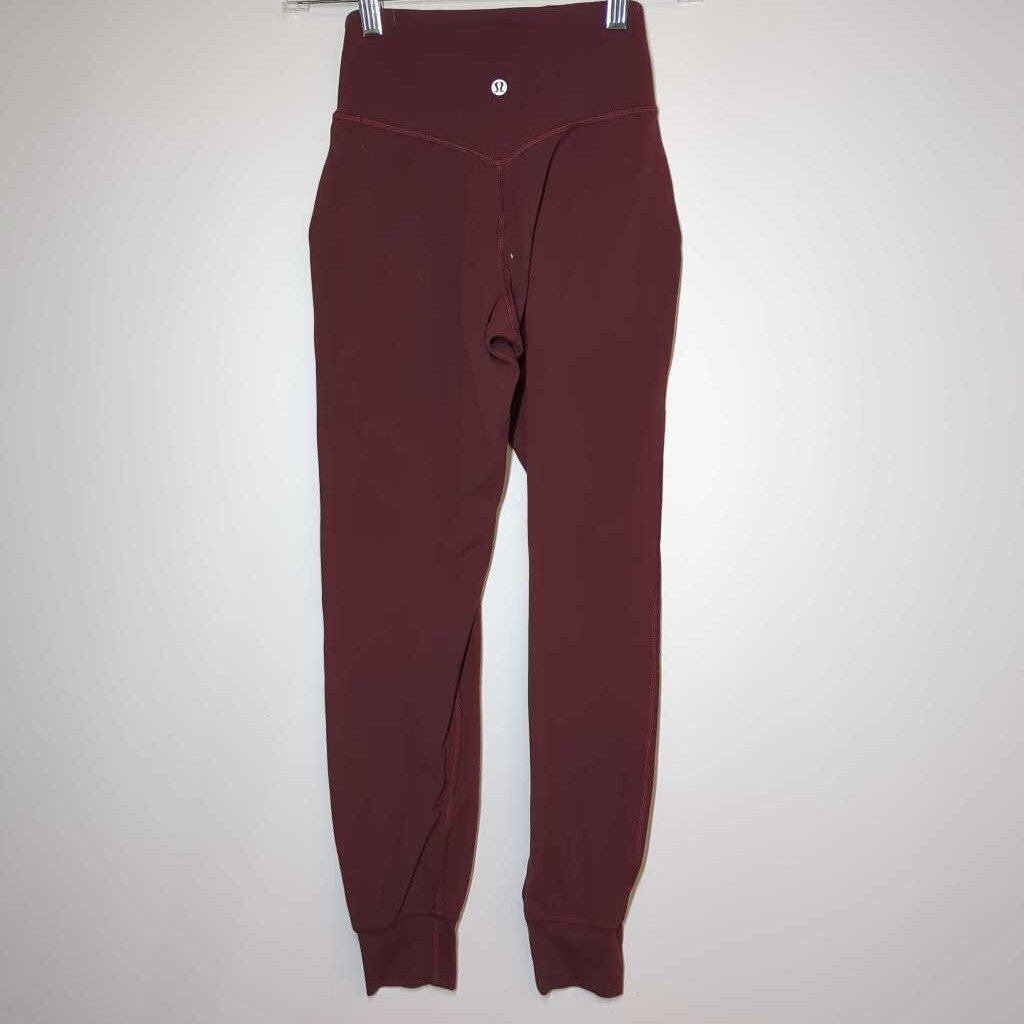 Lululemon Athletic Bottoms 0/XS Maroon