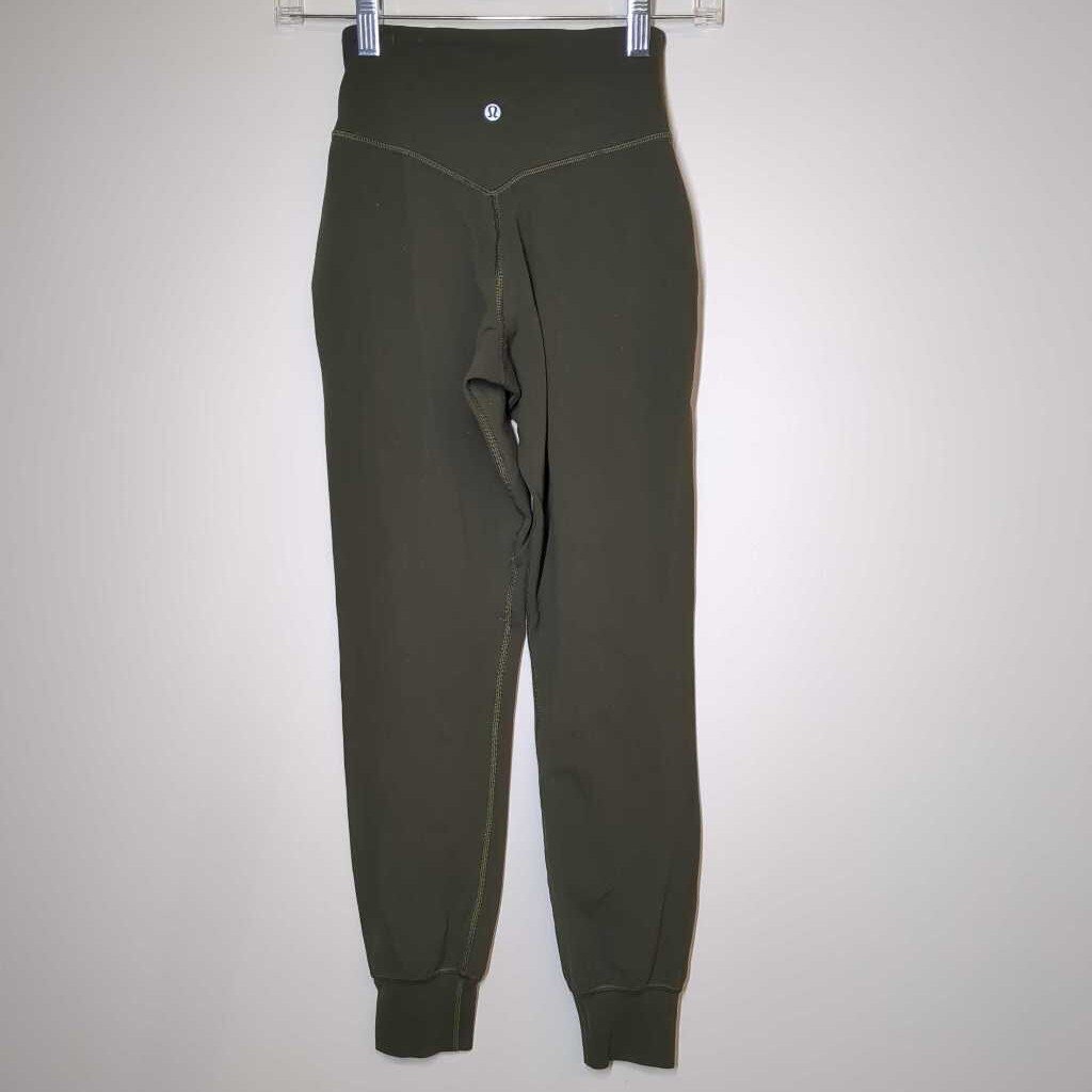 Lululemon Athletic Bottoms 0/XS Green