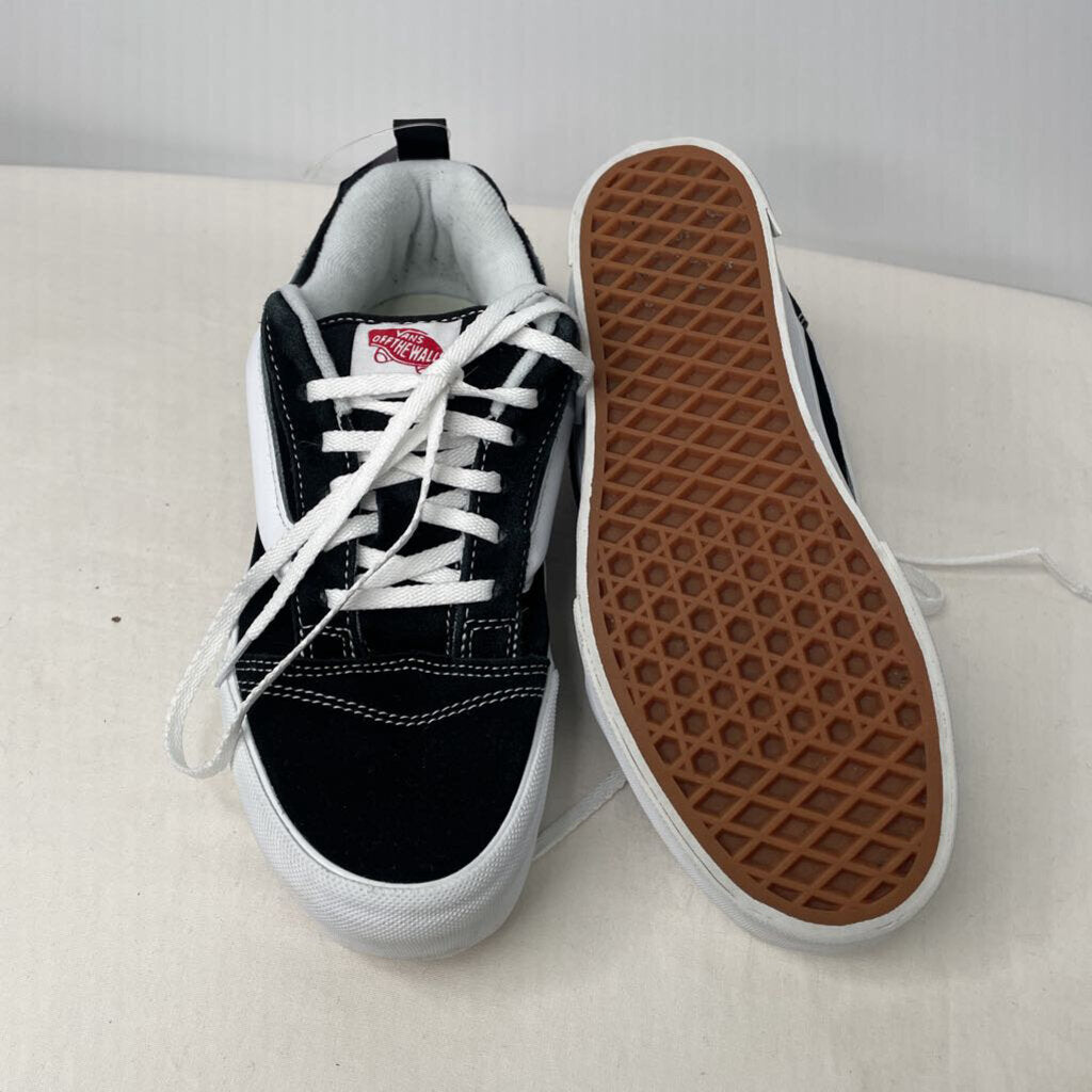 Vans Shoes M6 W7.5 BW