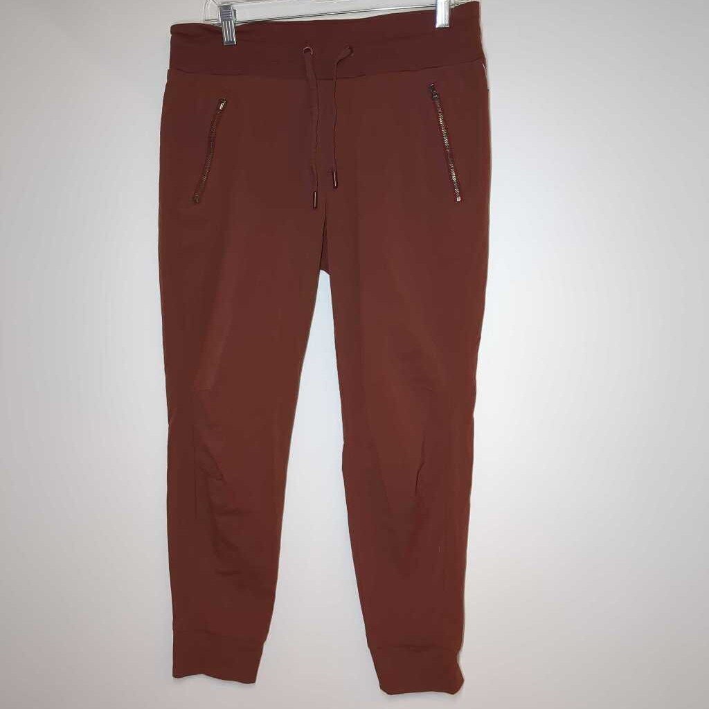 Athleta Athletic Bottoms 8/M Red