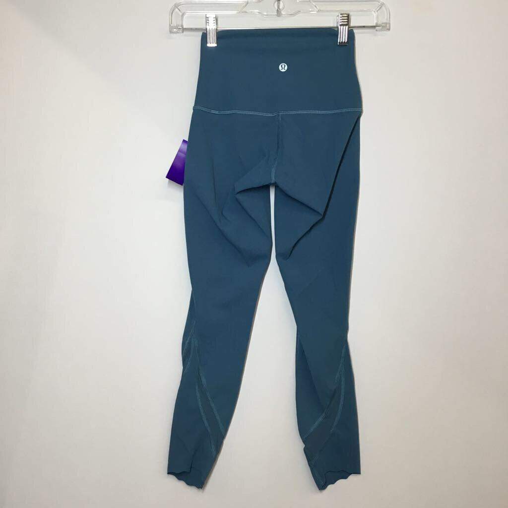 Lululemon Athletic Bottoms XS Blue
