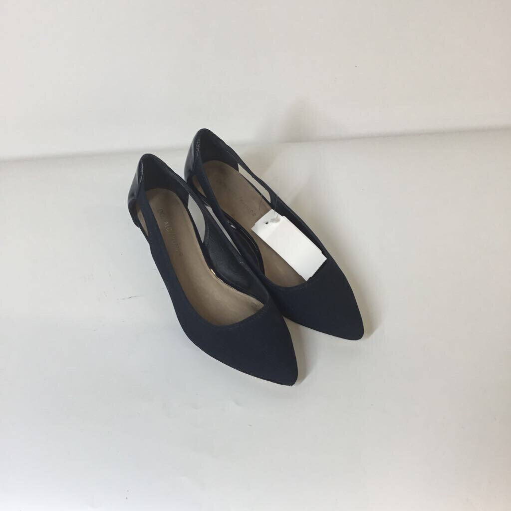 Donald J Pliner Shoes 6.5 Navy
