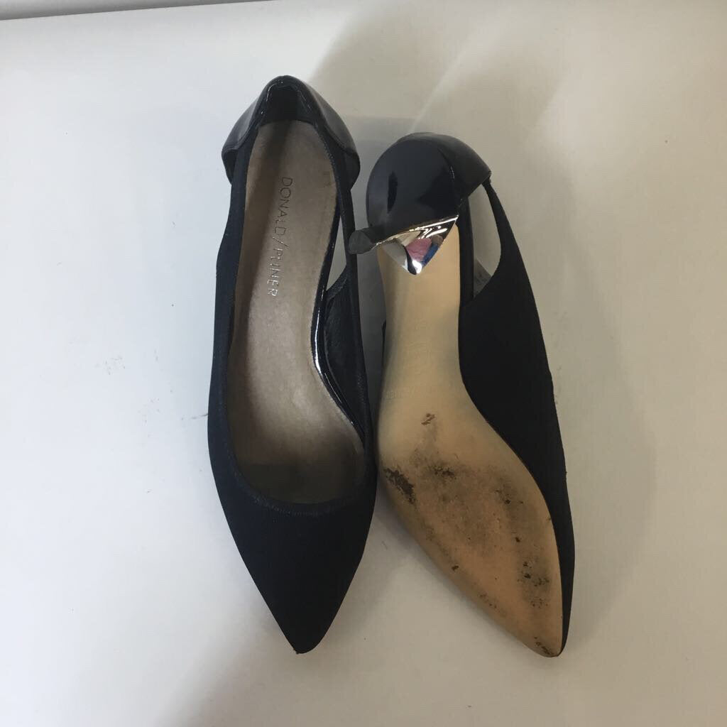 Donald J Pliner Shoes 6.5 Navy