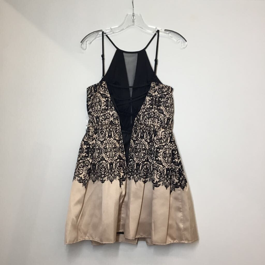Teeze Me Homecoming Dress 1/XS Tan/Black/Glitter