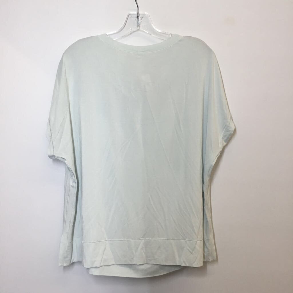 Athleta Athletic Tops L Mint