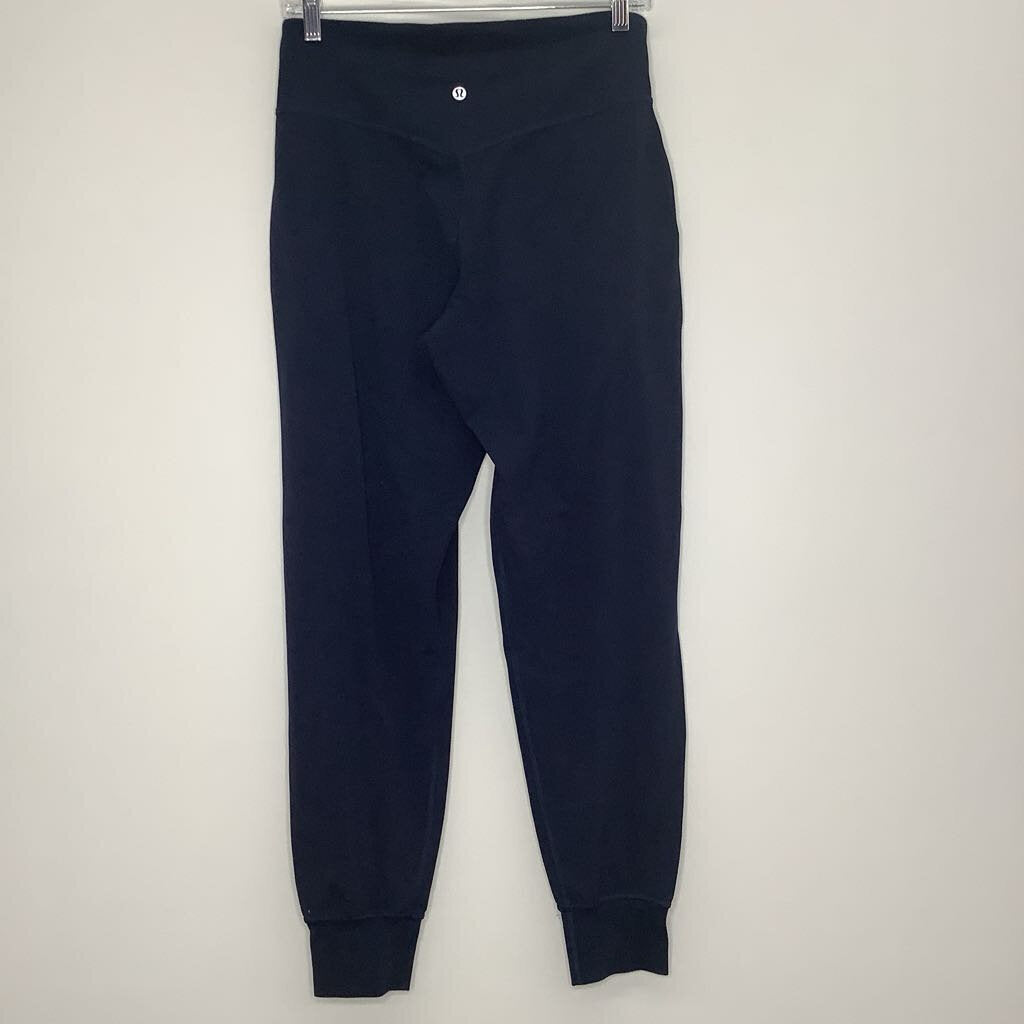 Lululemon Athletic Bottoms 8/M Navy