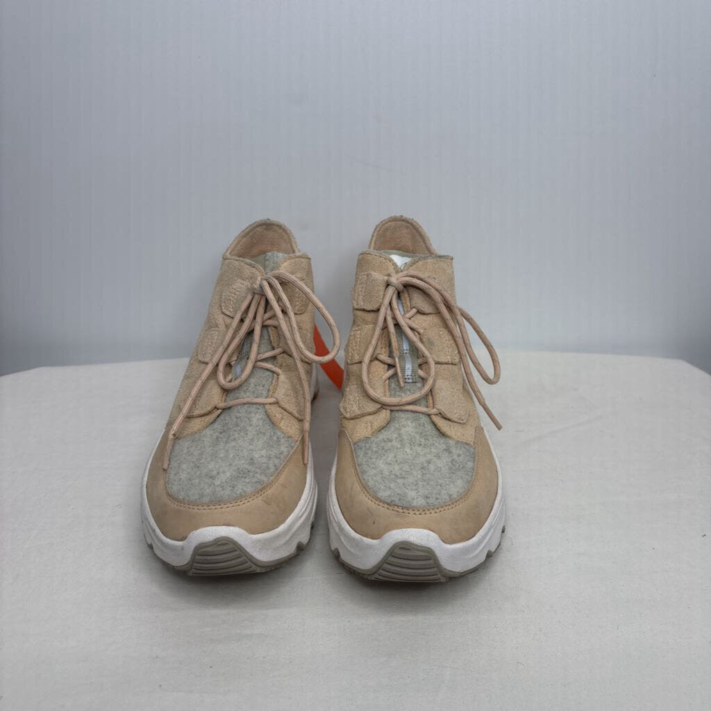 Sorel Shoes 9 Cream
