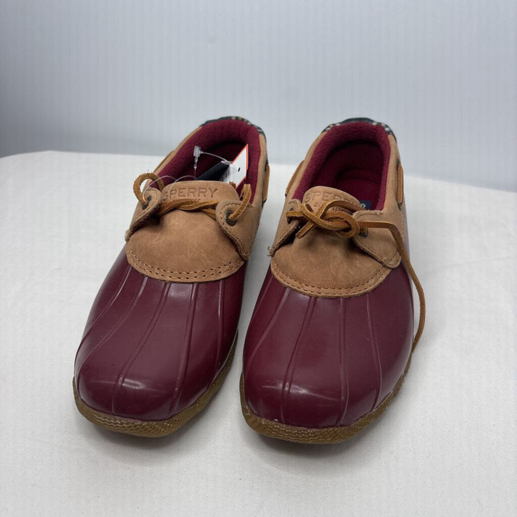 Sperry Shoes 7.5 Maroon