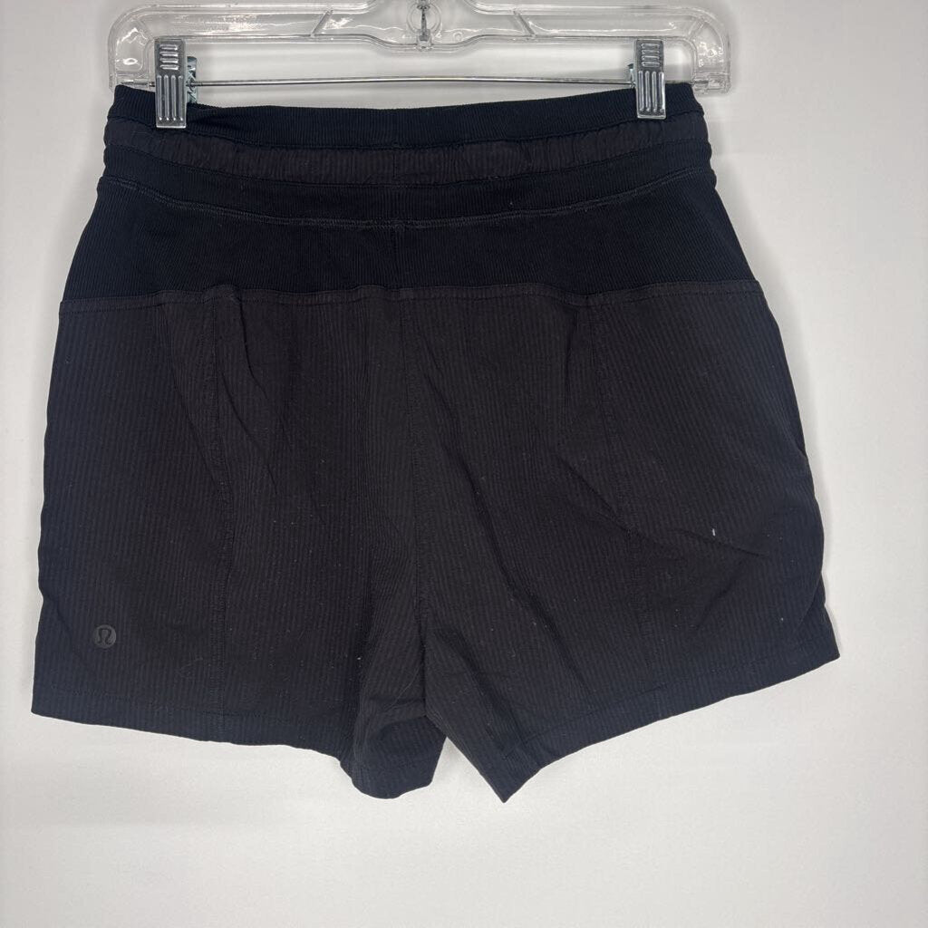 Lululemon Athletic Bottoms 4/S Black