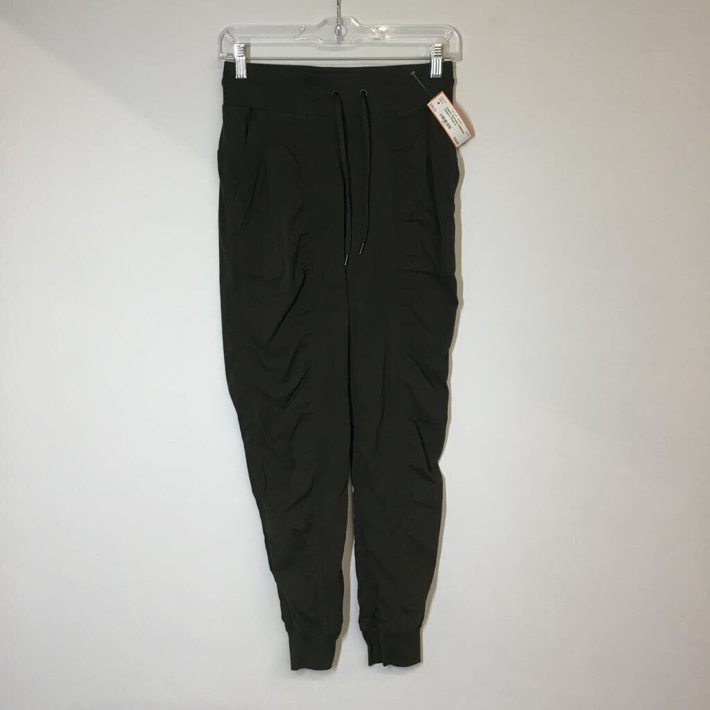 Lululemon Athletic Bottoms S Green