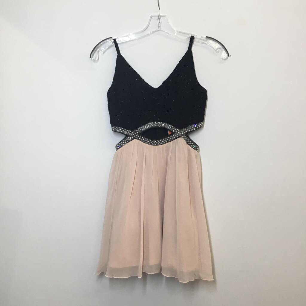 Speechless Homecoming Dress 3/XS Black/Blush
