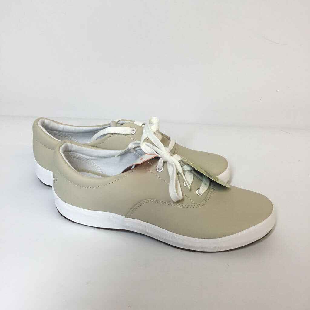 Grasshopper Shoes 8.5 Beige