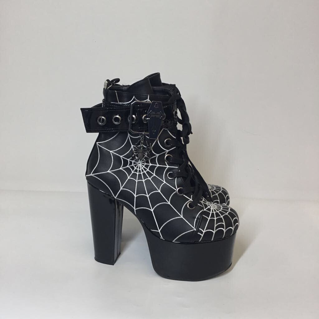 Boots 8 Black/Spider