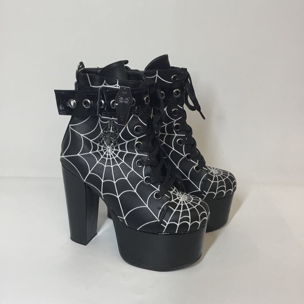 Boots 8 Black/Spider