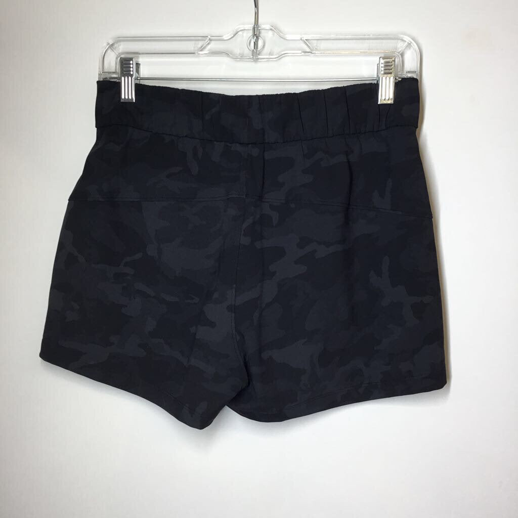 Lululemon Athletic Bottoms 6/S Black/Camo