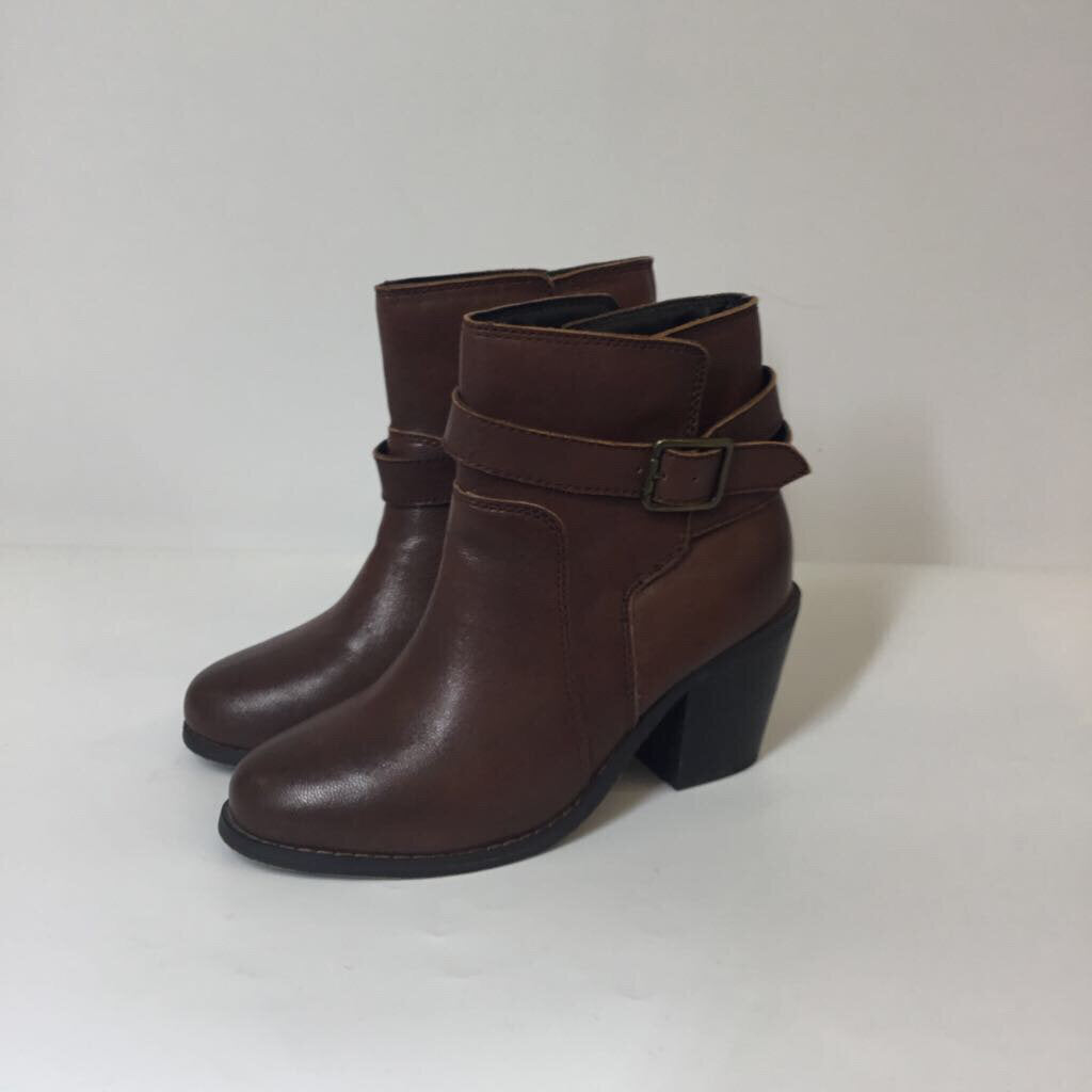 Boutique Boots 6 Brown