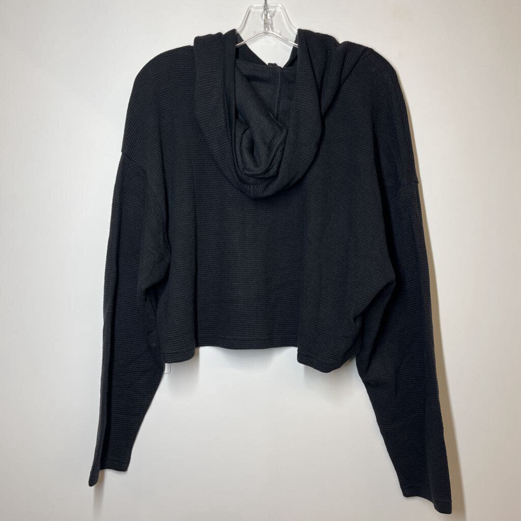 Athleta Athletic Tops L Black