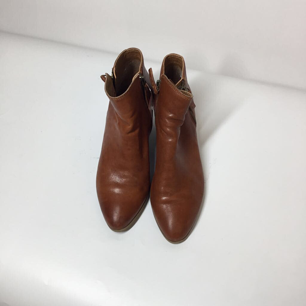 Frye Boots 6.5 Brown
