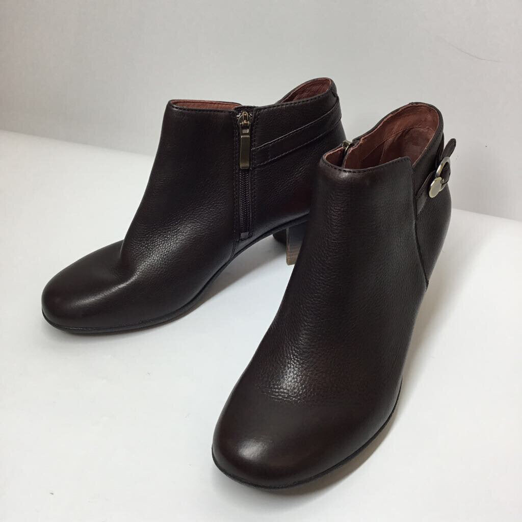Dansko Boots 10.5 Brown