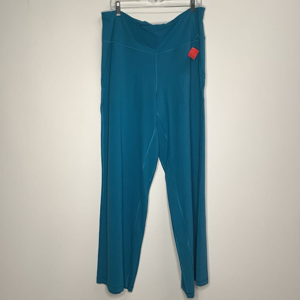 Lululemon Athletic Bottoms 16/XL BLue