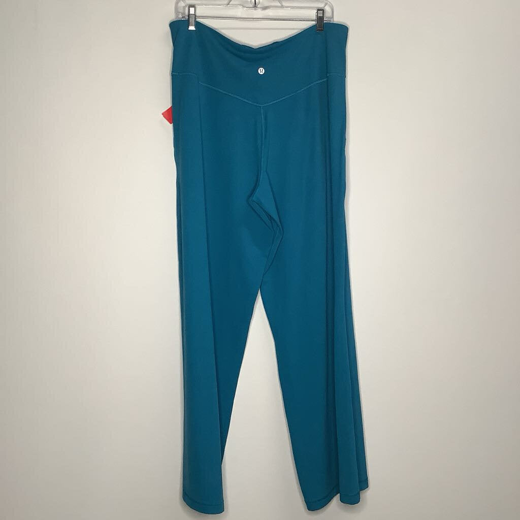 Lululemon Athletic Bottoms 16/XL BLue