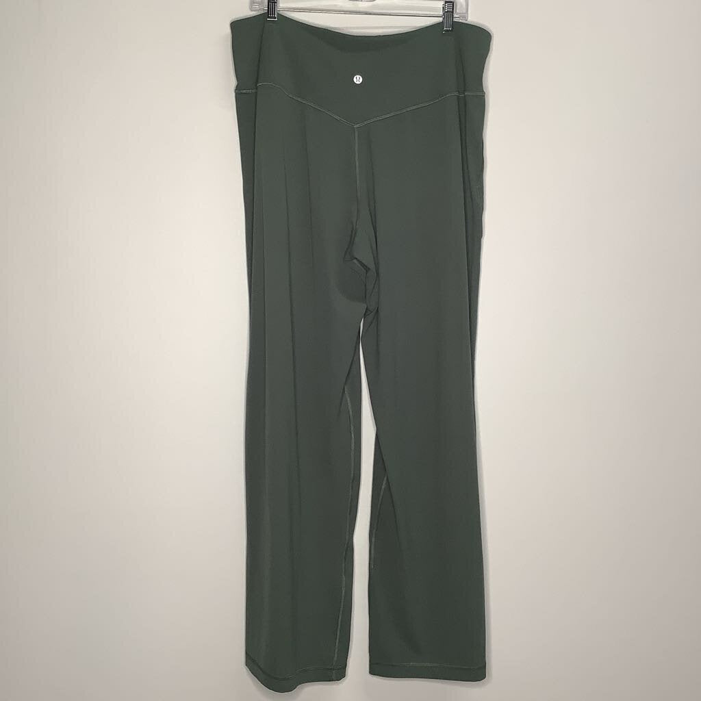 Lululemon Athletic Bottoms 16/XL Green