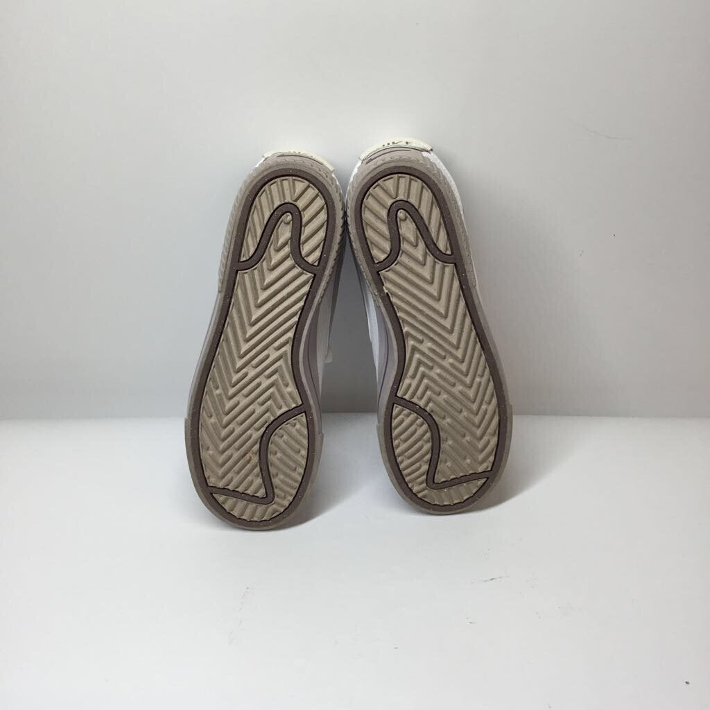 Nike Shoes 9.5 White/Mauve