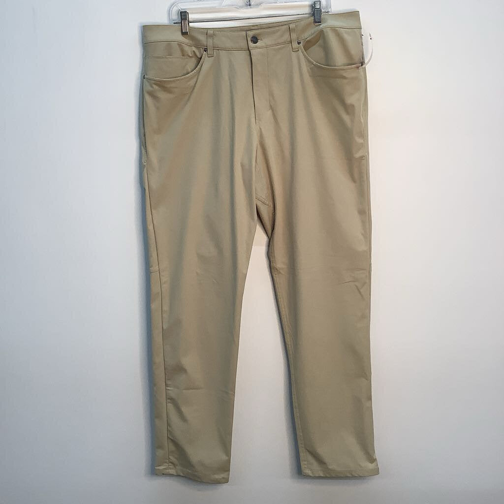 Lululemon Athletic Bottoms Men's 36 Khaki