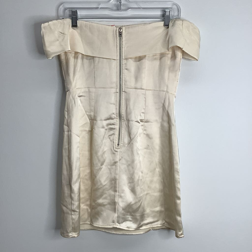 Princess Polly Dress 4/S Cream Satin