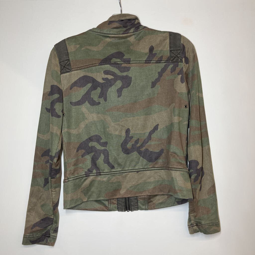 Outerwear M Green Camo