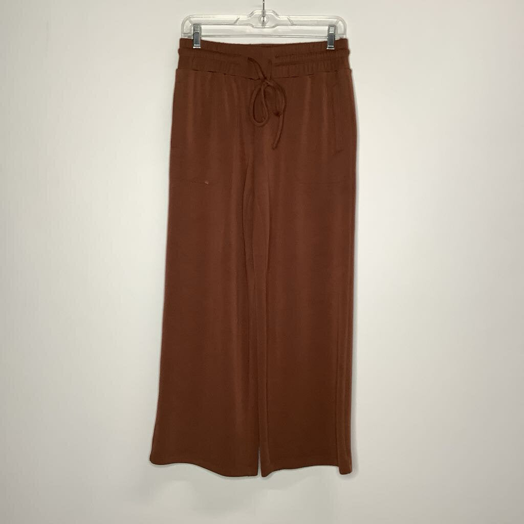 Outfit S Brown