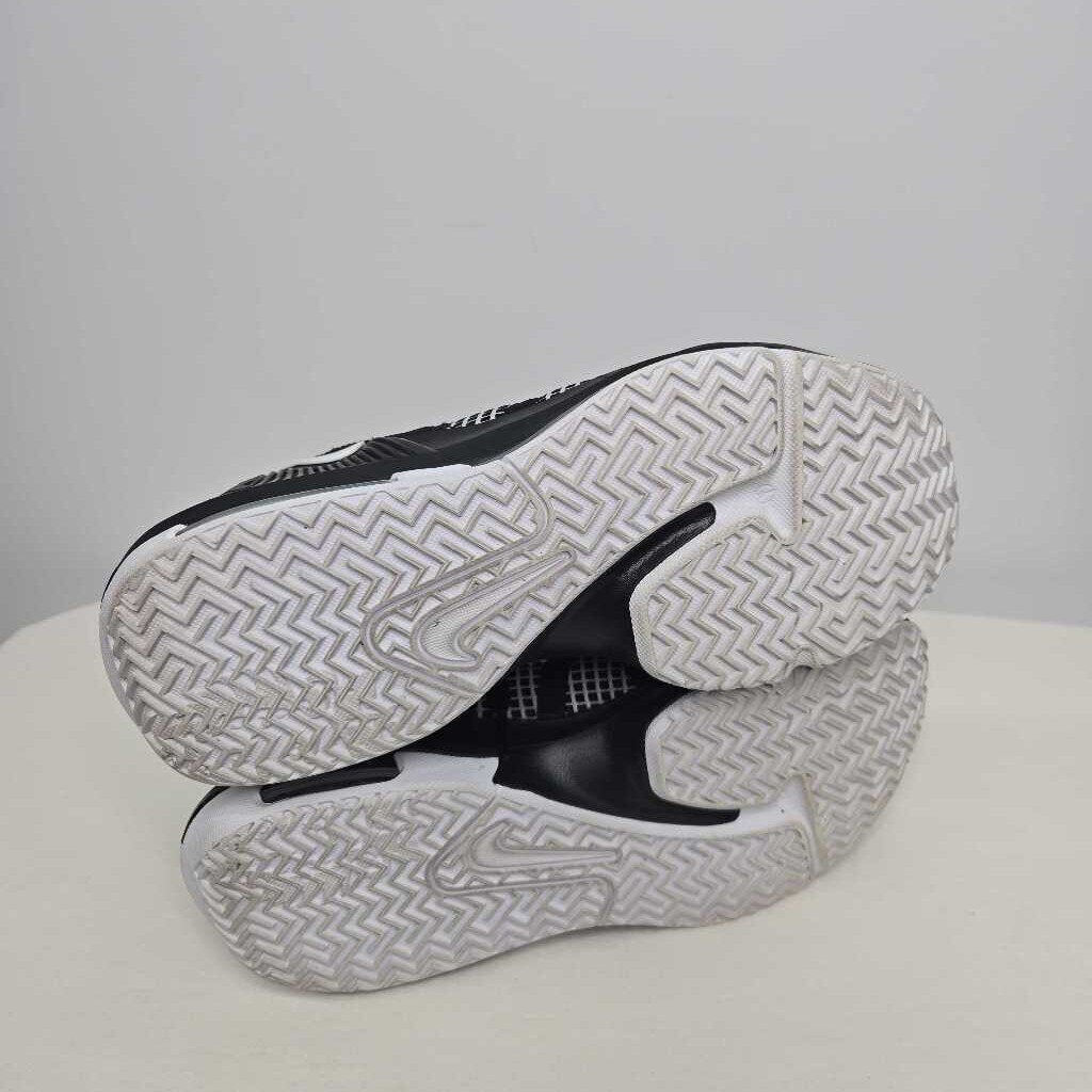 Nike Shoes 7.5 Black/White