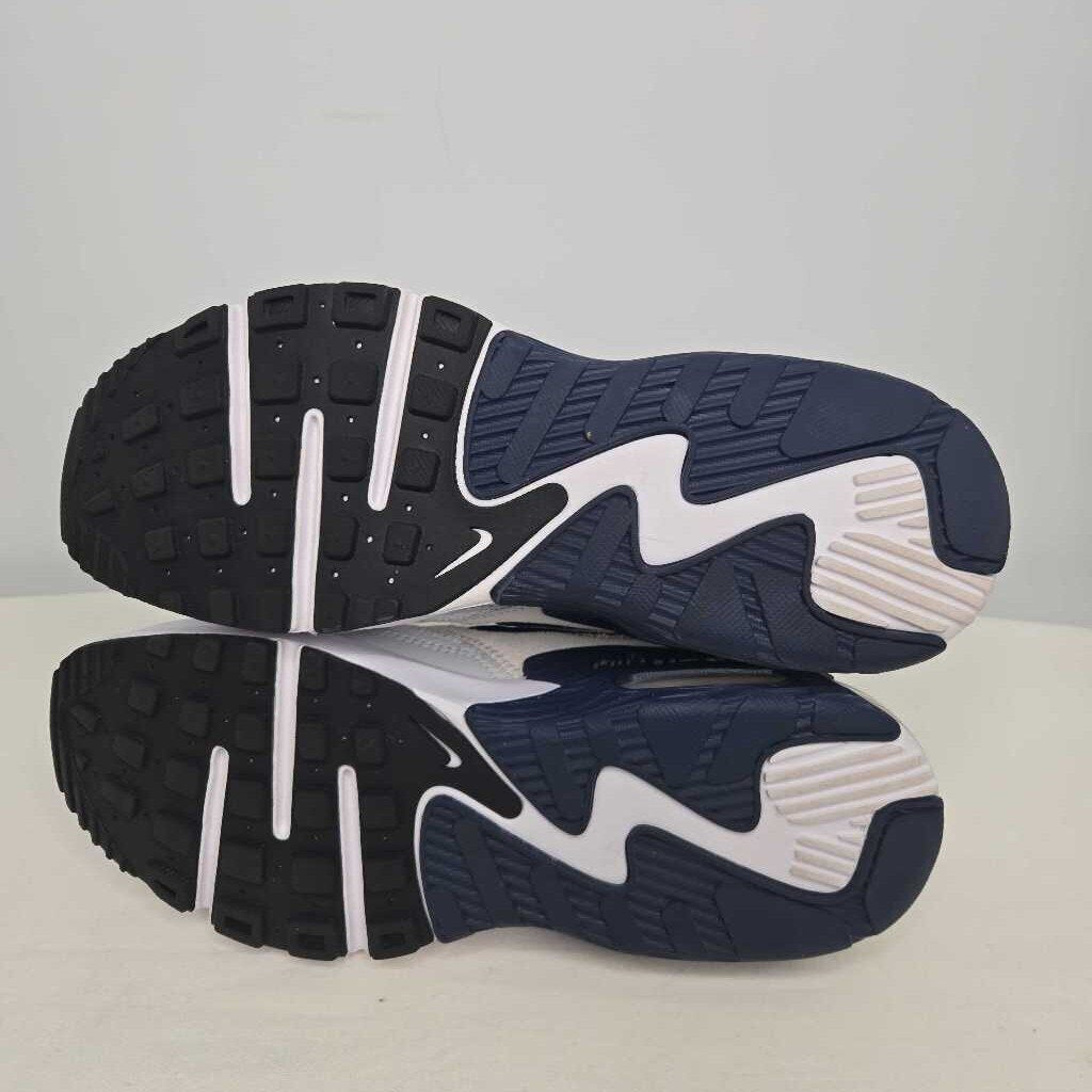 Nike Shoes 8 Cream/White/Navy