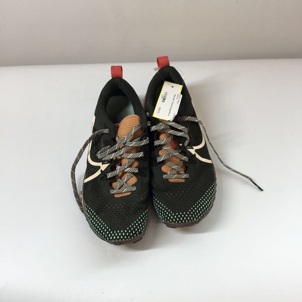 Nike Shoes 8 Green/Orange/Pink