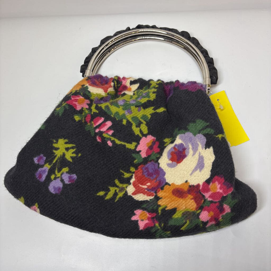 LUXURY Black/Floral